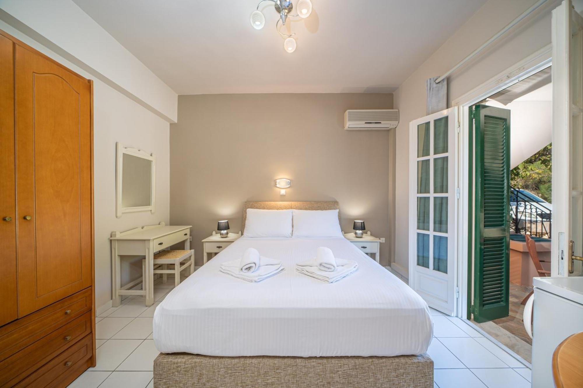 Panoramic Sunset Apartment Kothreas Luaran gambar
