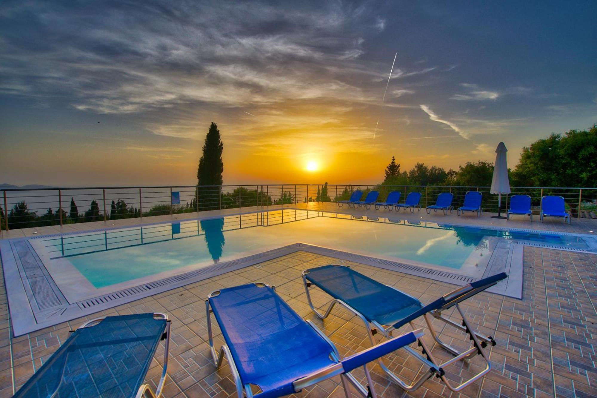 Panoramic Sunset Apartment Kothreas Luaran gambar